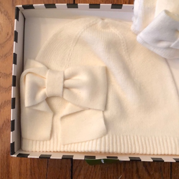 NWT -  Kate Spade ♠️Hat and Glove Set - - QUALITY ! - Picture 2 of 7